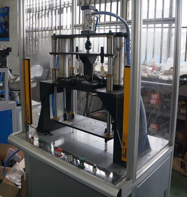 Auto Parts Riveting Machine